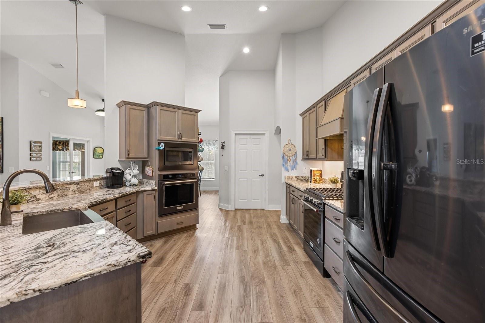 Image 11 of 40 For 9563 40th Terrace