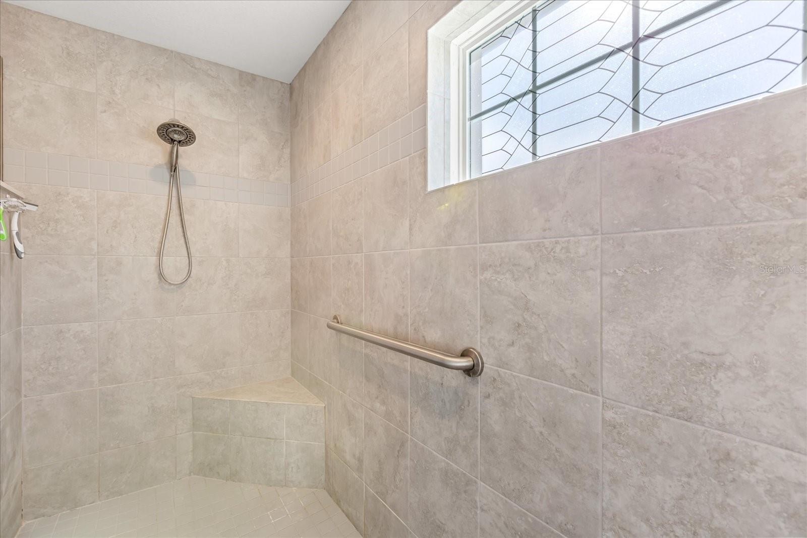 Image 19 of 40 For 9563 40th Terrace