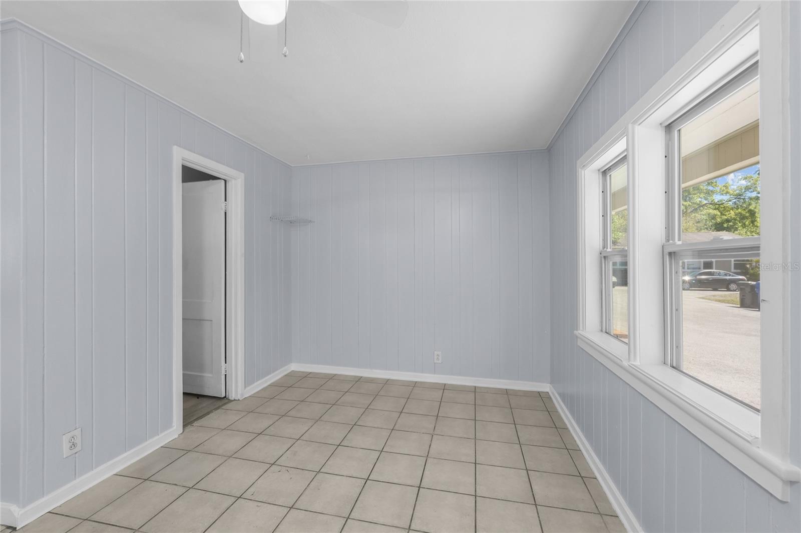 Image 11 of 14 For 614 Beverly Avenue