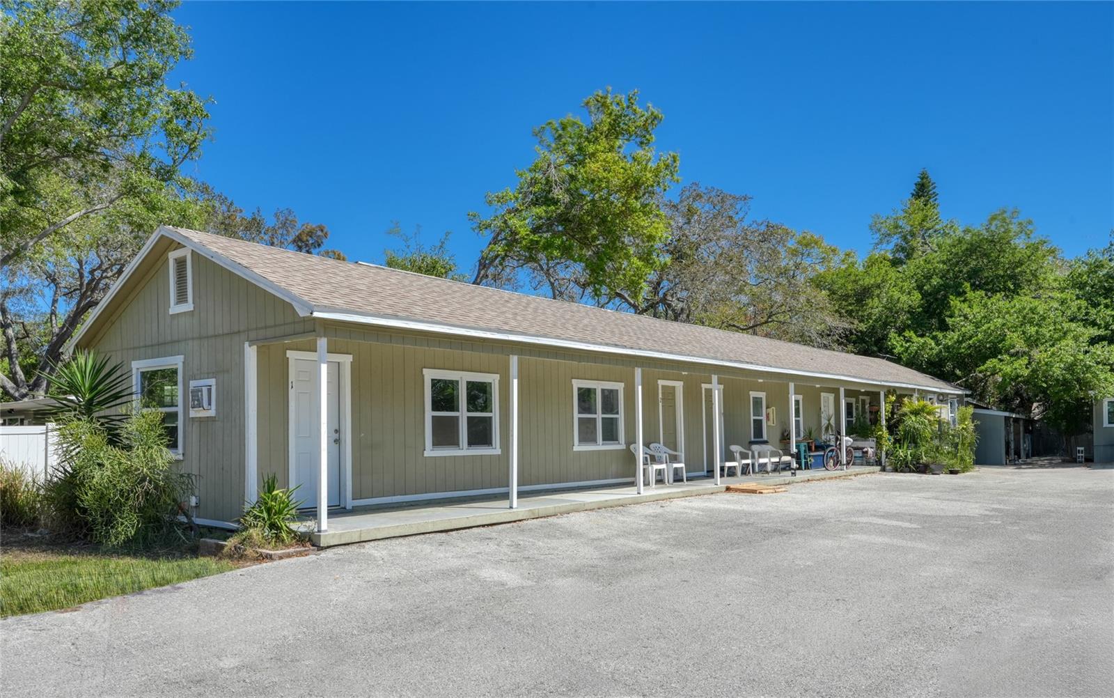 Image 3 of 14 For 614 Beverly Avenue