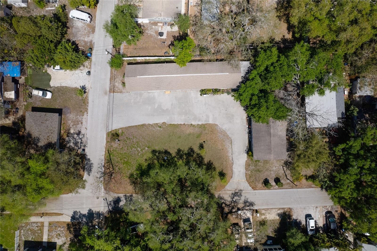 Image 6 of 14 For 614 Beverly Avenue