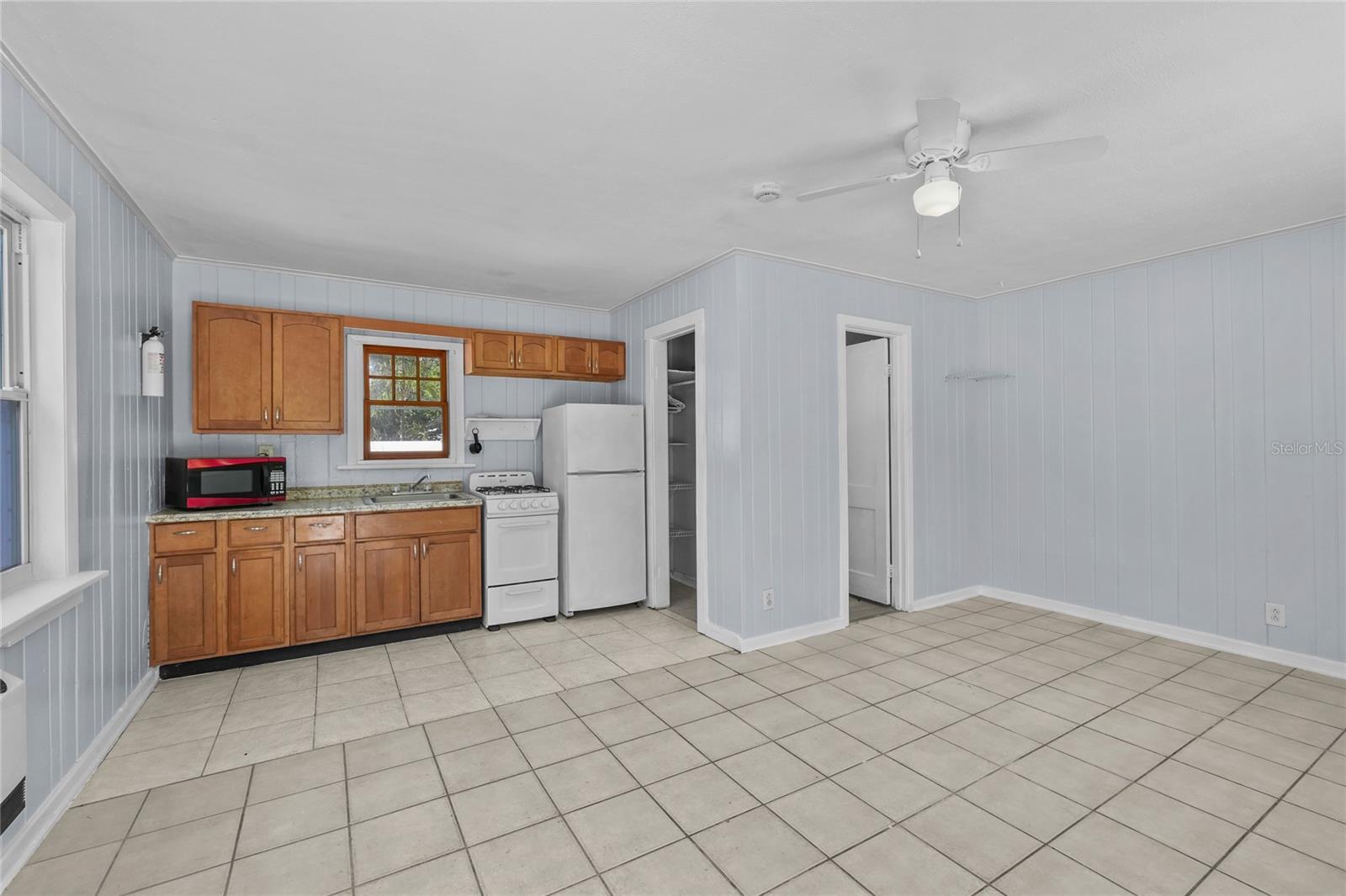 Image 7 of 14 For 614 Beverly Avenue