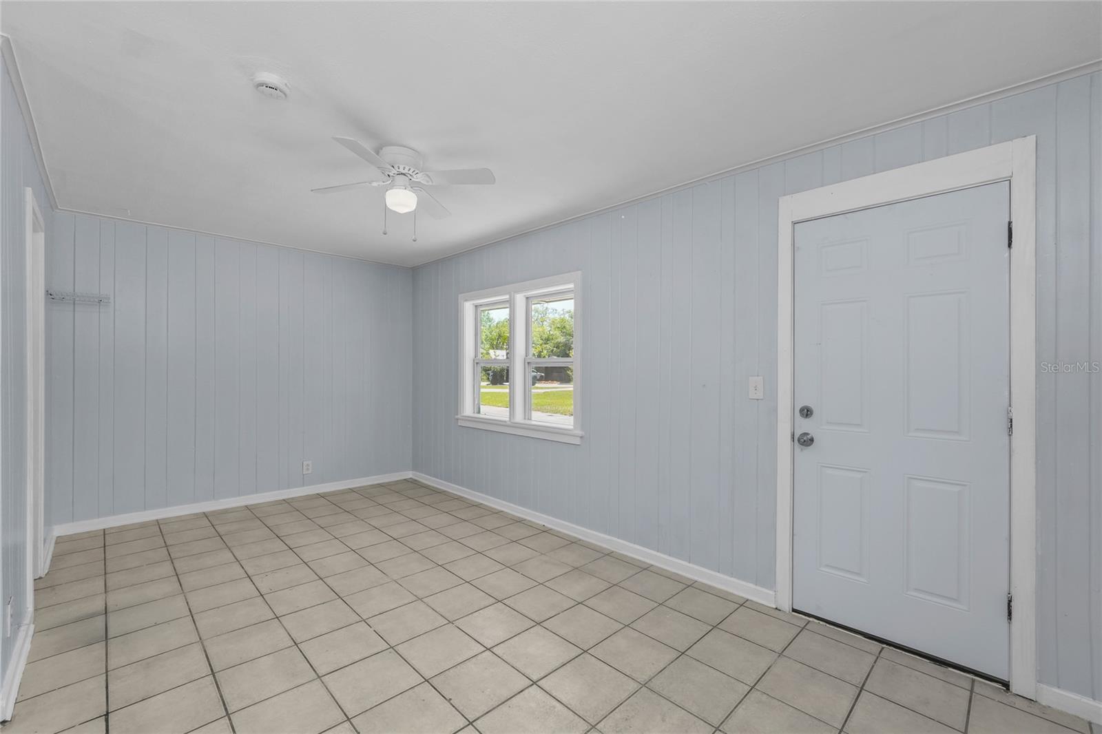 Image 8 of 14 For 614 Beverly Avenue