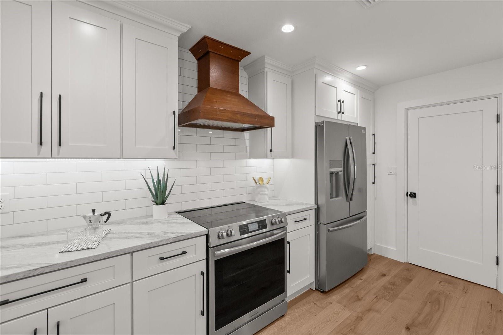 Image 10 of 32 For 426 Sunrise Court