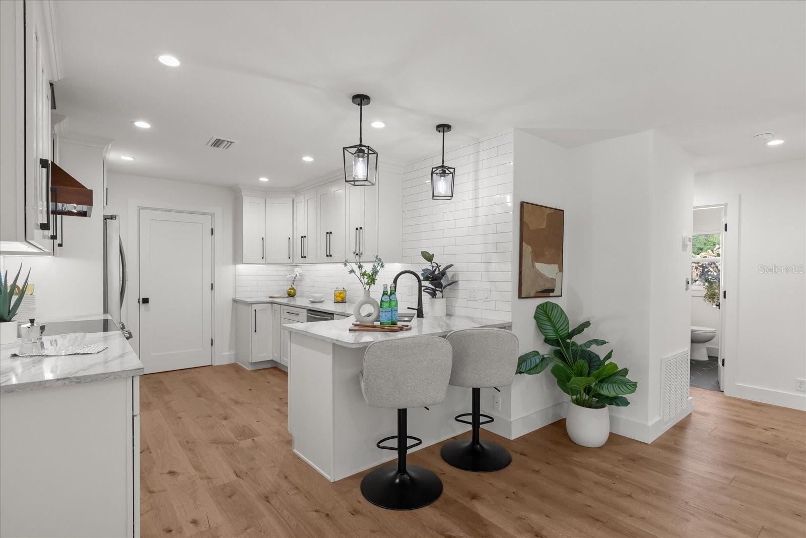 Image 24 of 32 For 426 Sunrise Court