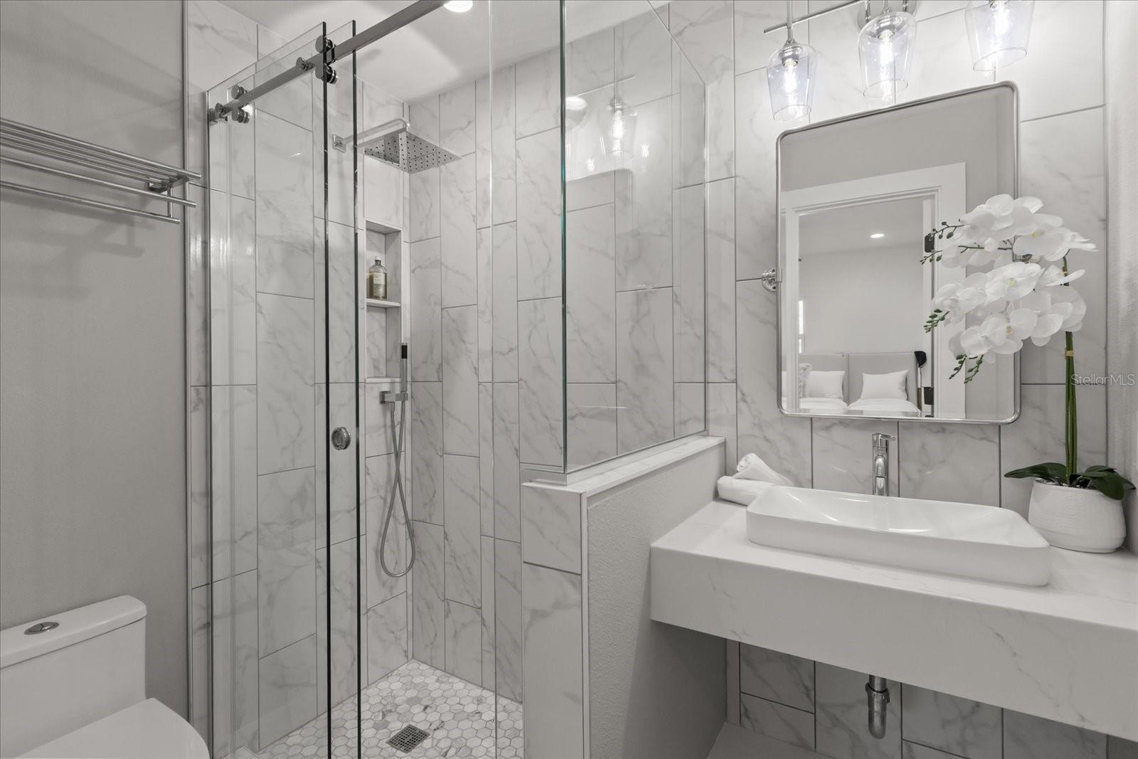 Image 8 of 32 For 426 Sunrise Court