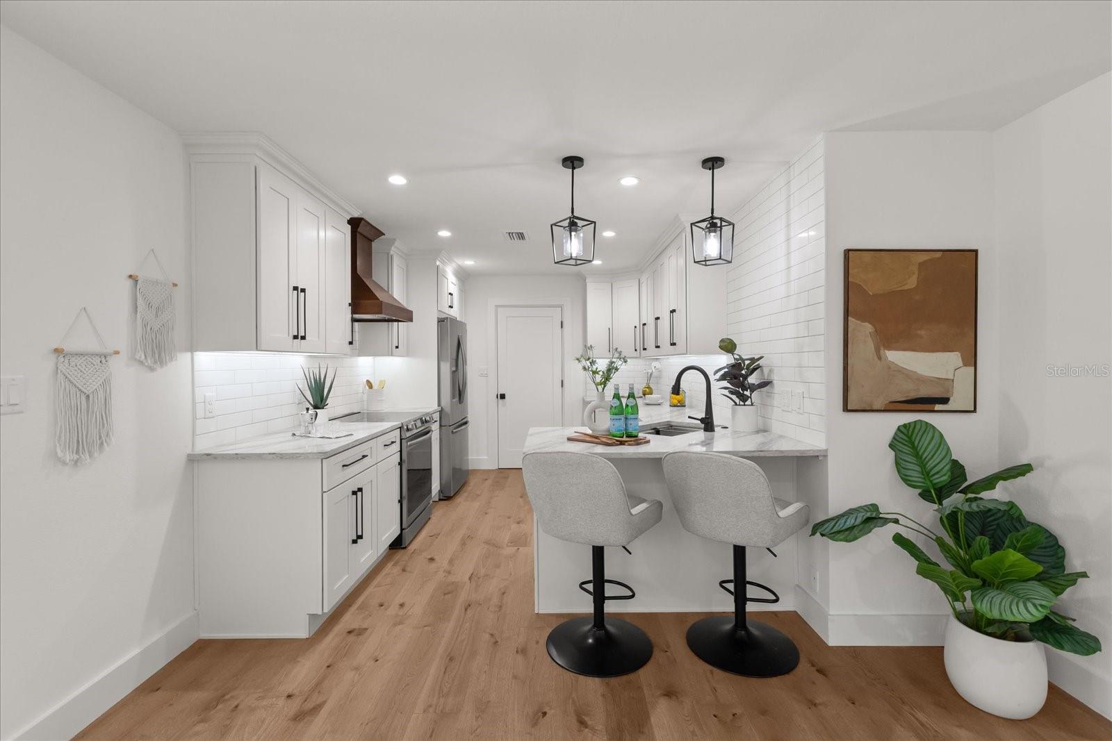 Image 9 of 32 For 426 Sunrise Court