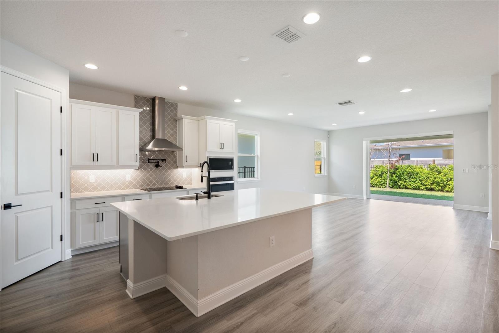 Image 15 of 65 For 19227 Allium Place