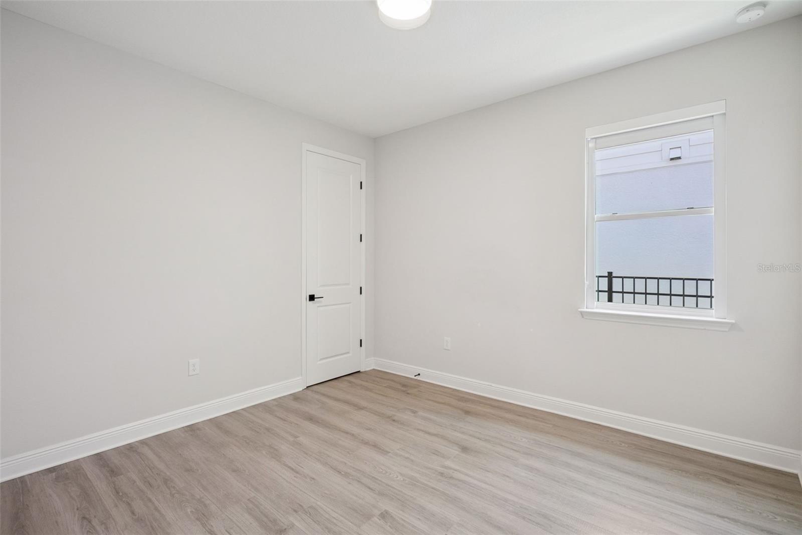 Image 31 of 65 For 19227 Allium Place