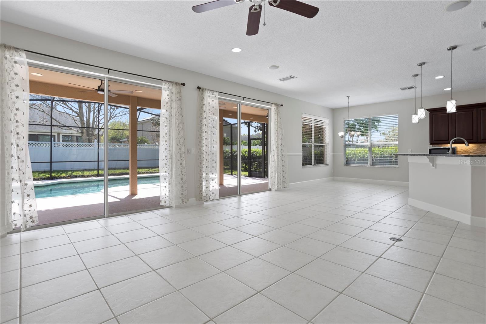 Image 10 of 69 For 3511 Hollow Oak Run