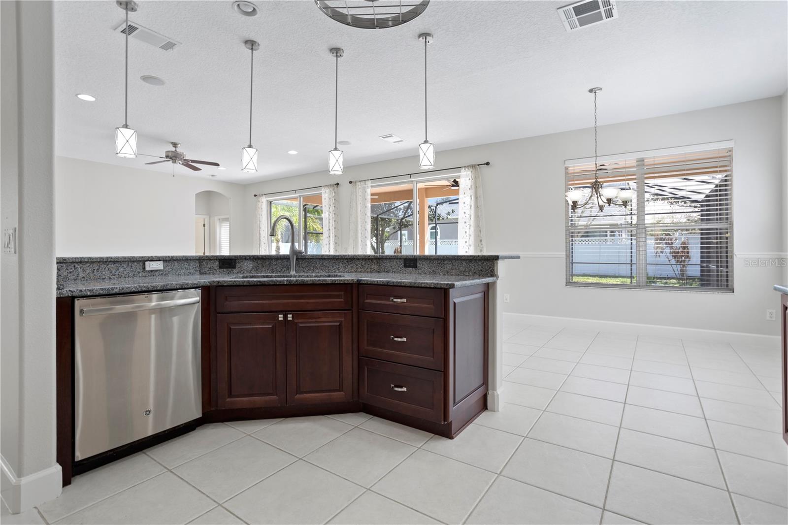 Image 18 of 69 For 3511 Hollow Oak Run