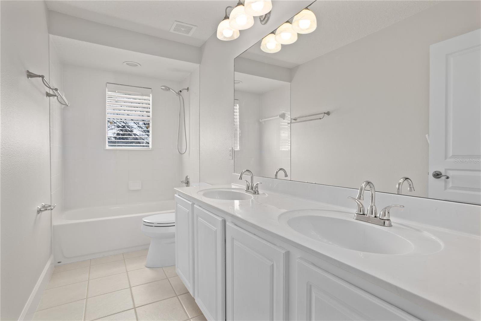 Image 42 of 69 For 3511 Hollow Oak Run