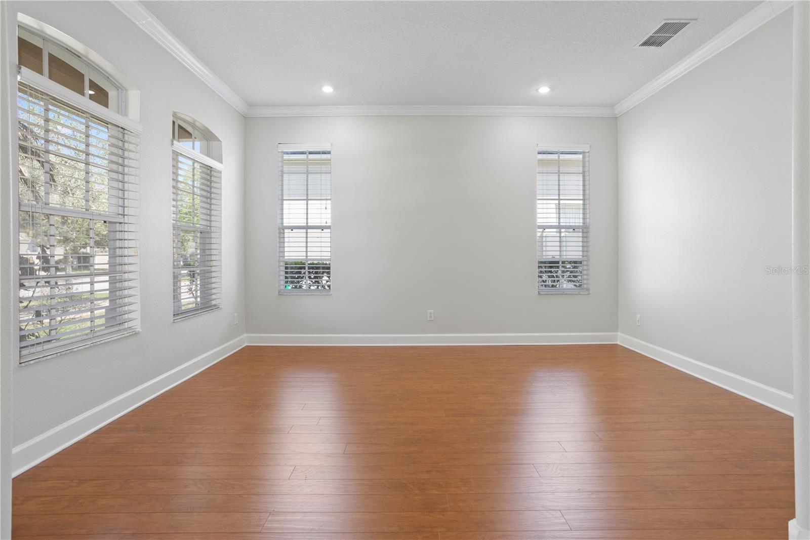 Image 5 of 69 For 3511 Hollow Oak Run