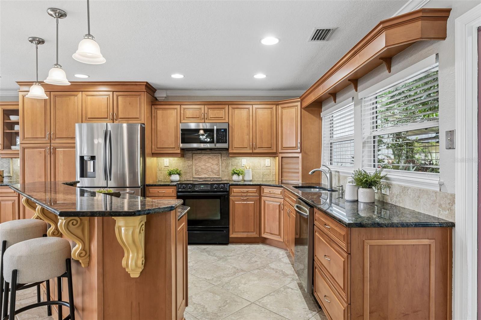 Image 10 of 48 For 13452 Lake Mary Jane Road