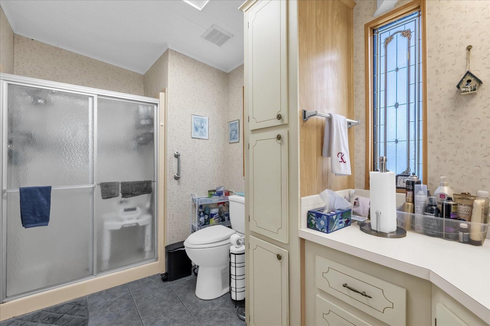 Image 19 of 57 For 3902 Parway Road 1339