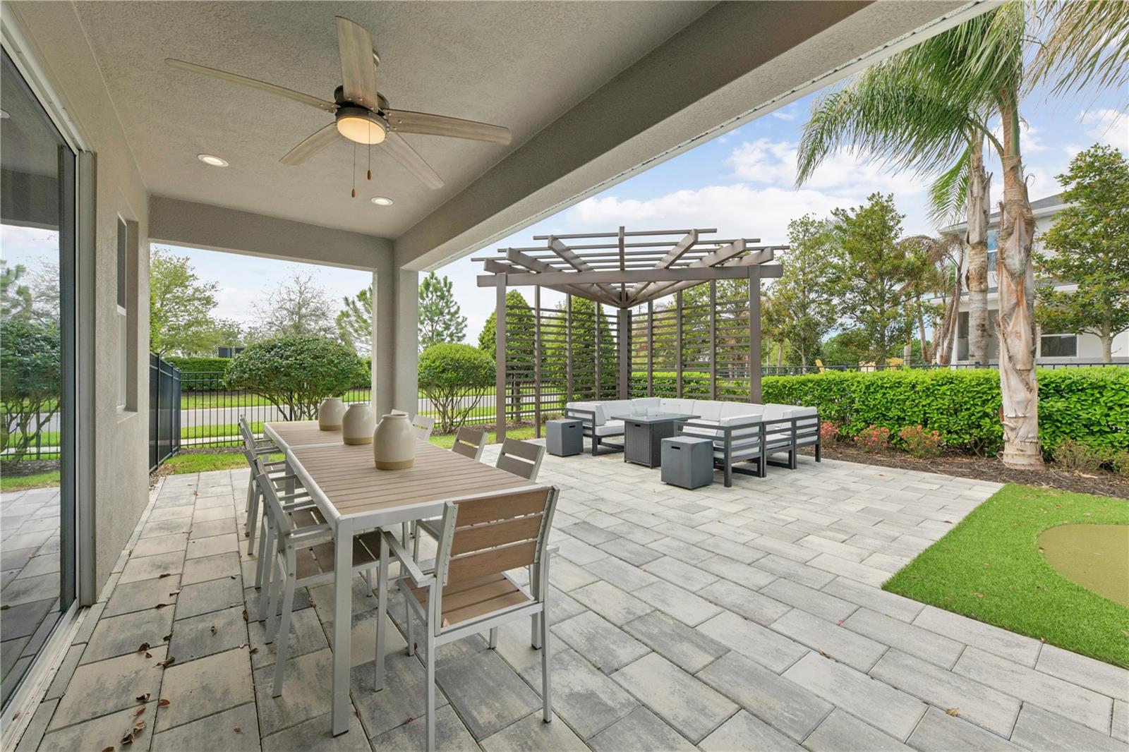 Image 17 of 25 For 2418 Park Ridge Street