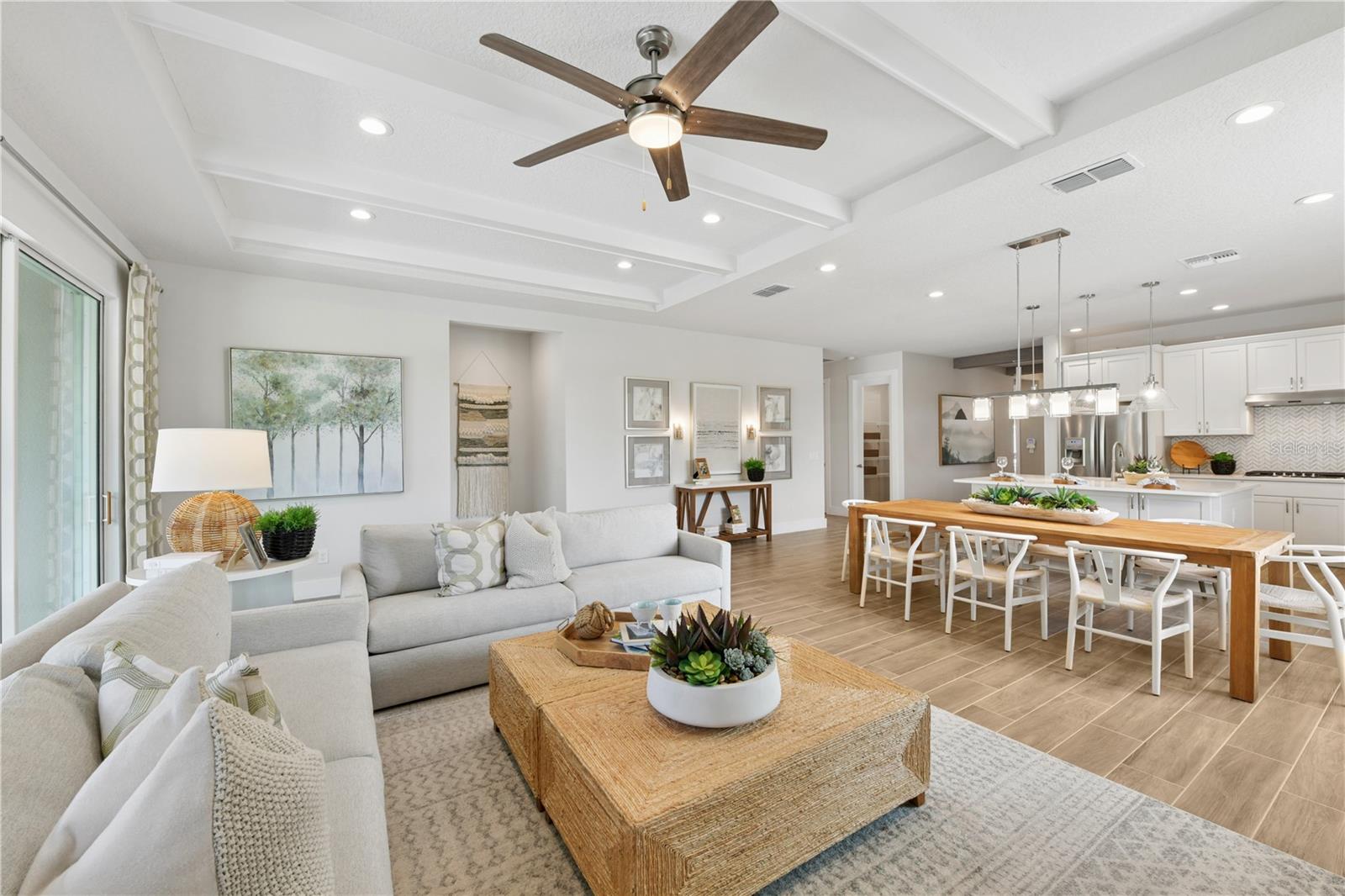 Image 5 of 25 For 2418 Park Ridge Street