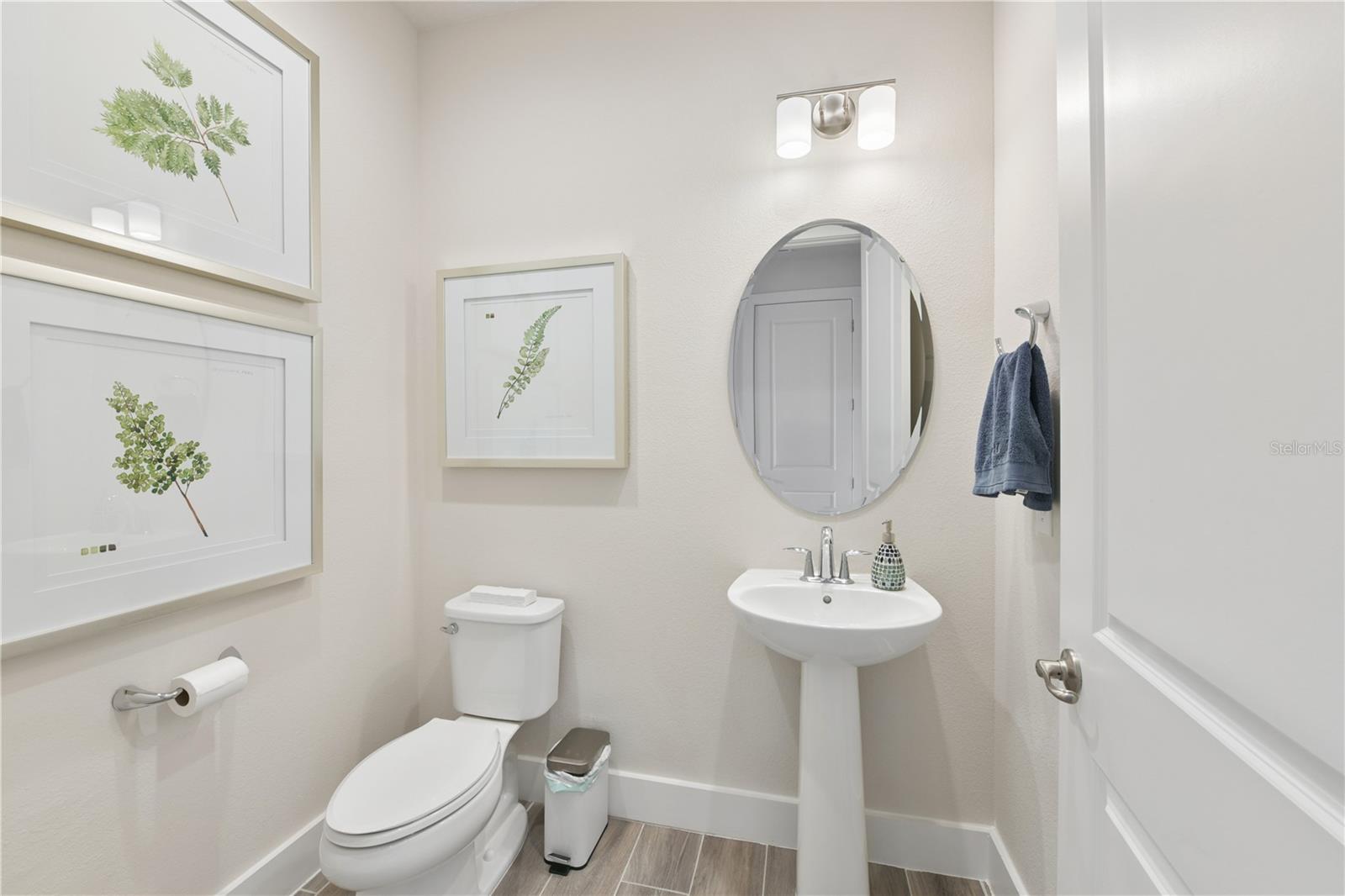 Image 9 of 25 For 2418 Park Ridge Street