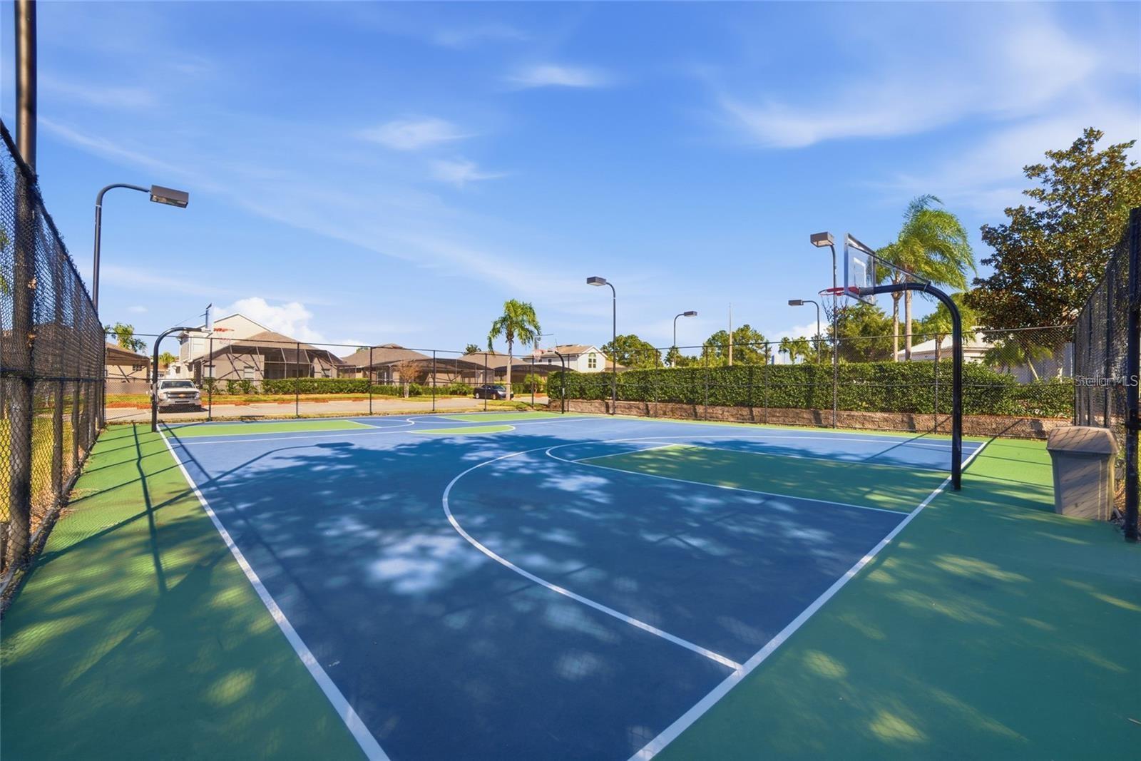 Image 21 of 37 For 2307 Silver Palm Drive 102