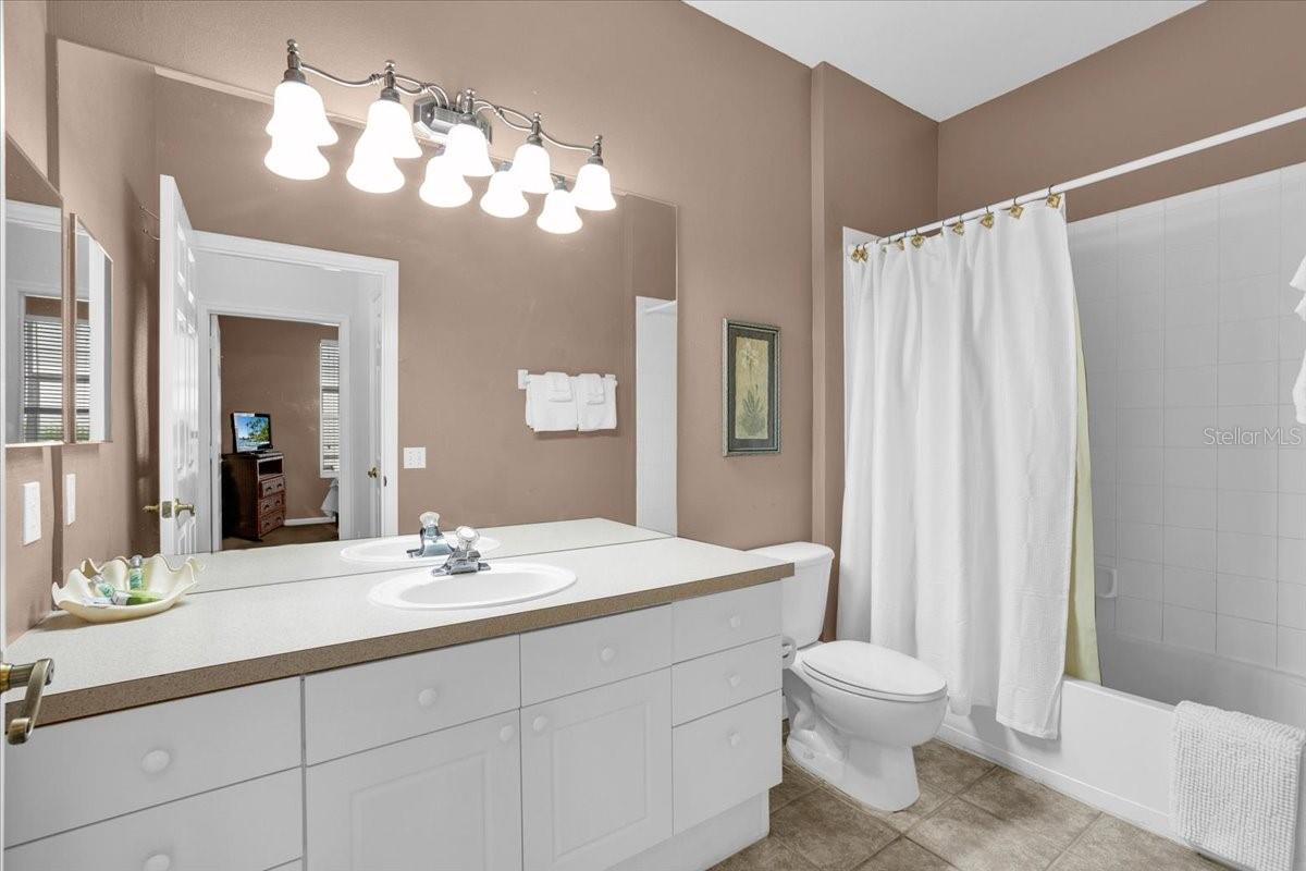 Image 7 of 37 For 2307 Silver Palm Drive 102