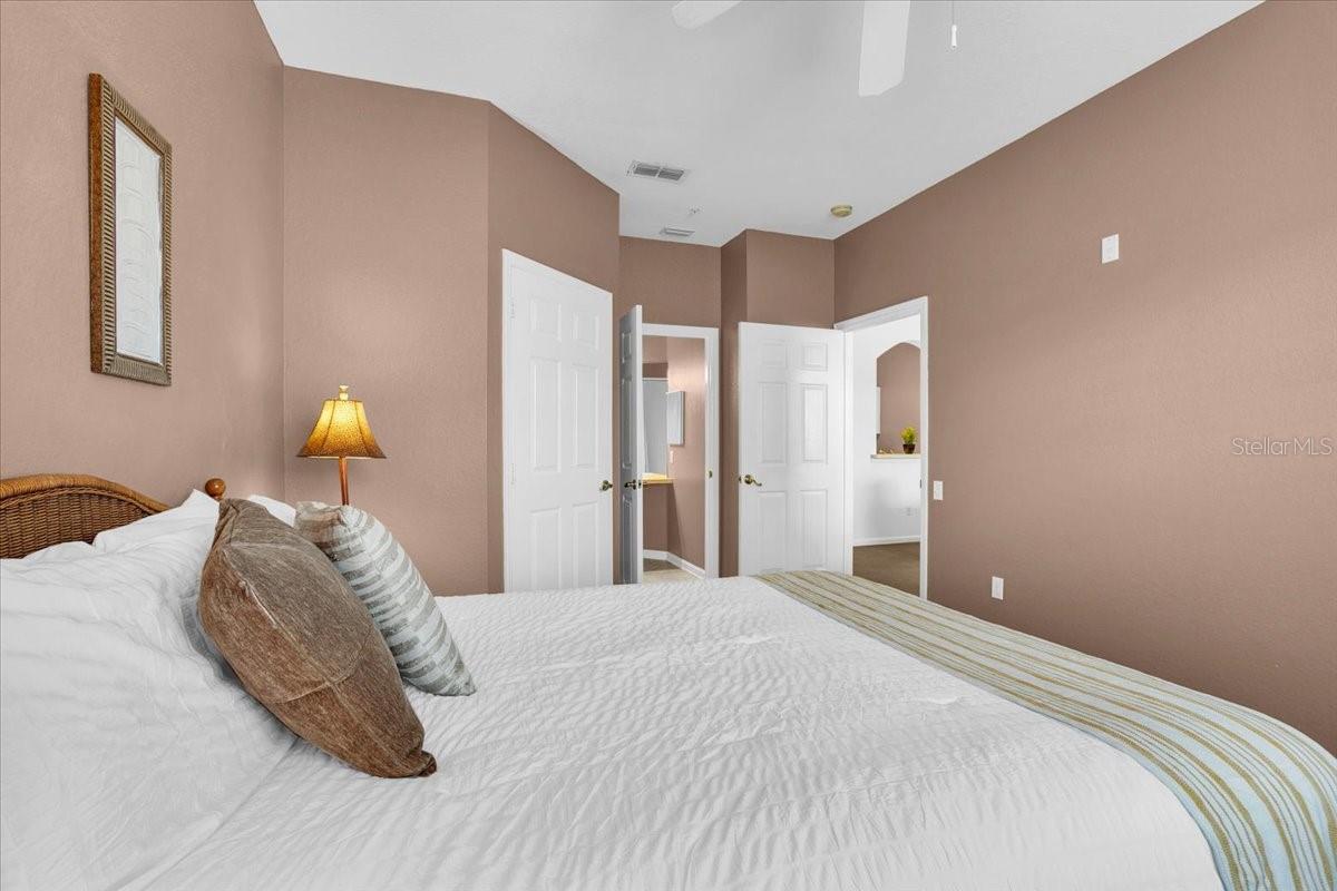 Image 8 of 37 For 2307 Silver Palm Drive 102