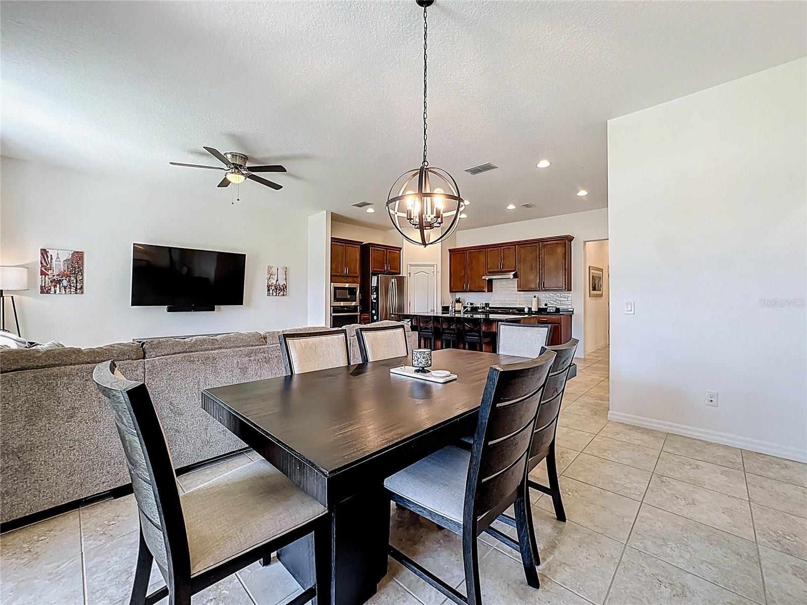 Image 10 of 41 For 1945 Ibis Bay Court