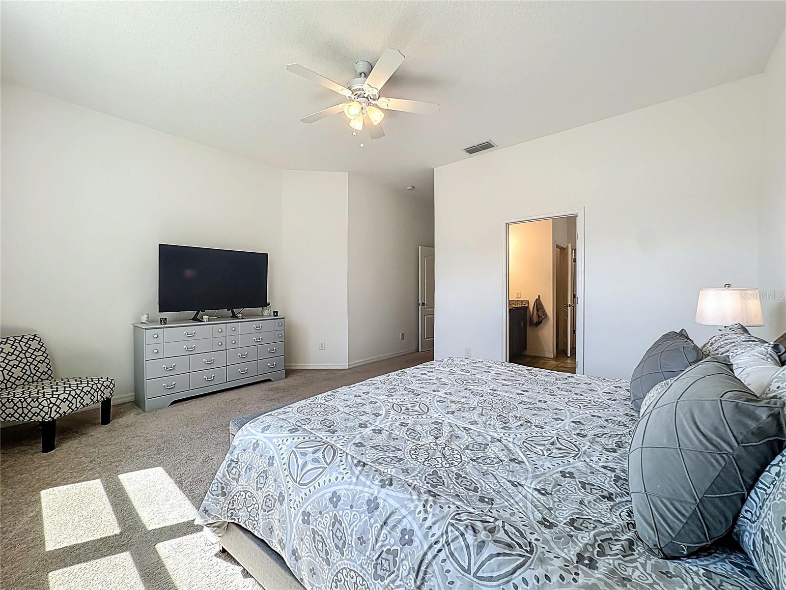 Image 13 of 41 For 1945 Ibis Bay Court