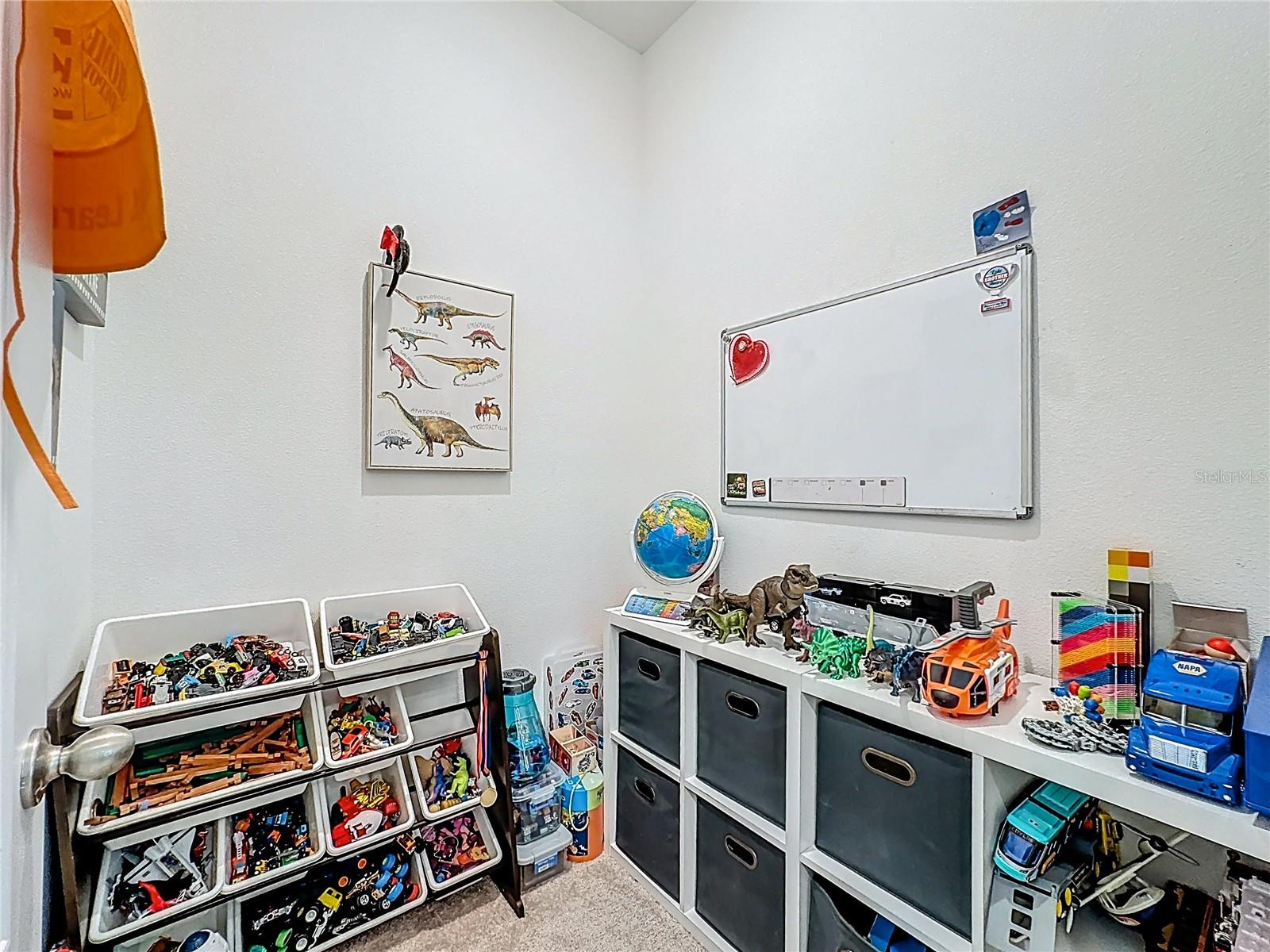 Image 32 of 41 For 1945 Ibis Bay Court