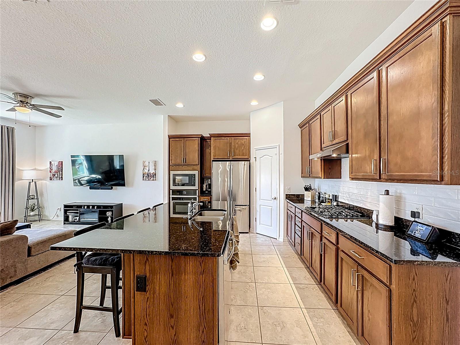 Image 6 of 41 For 1945 Ibis Bay Court