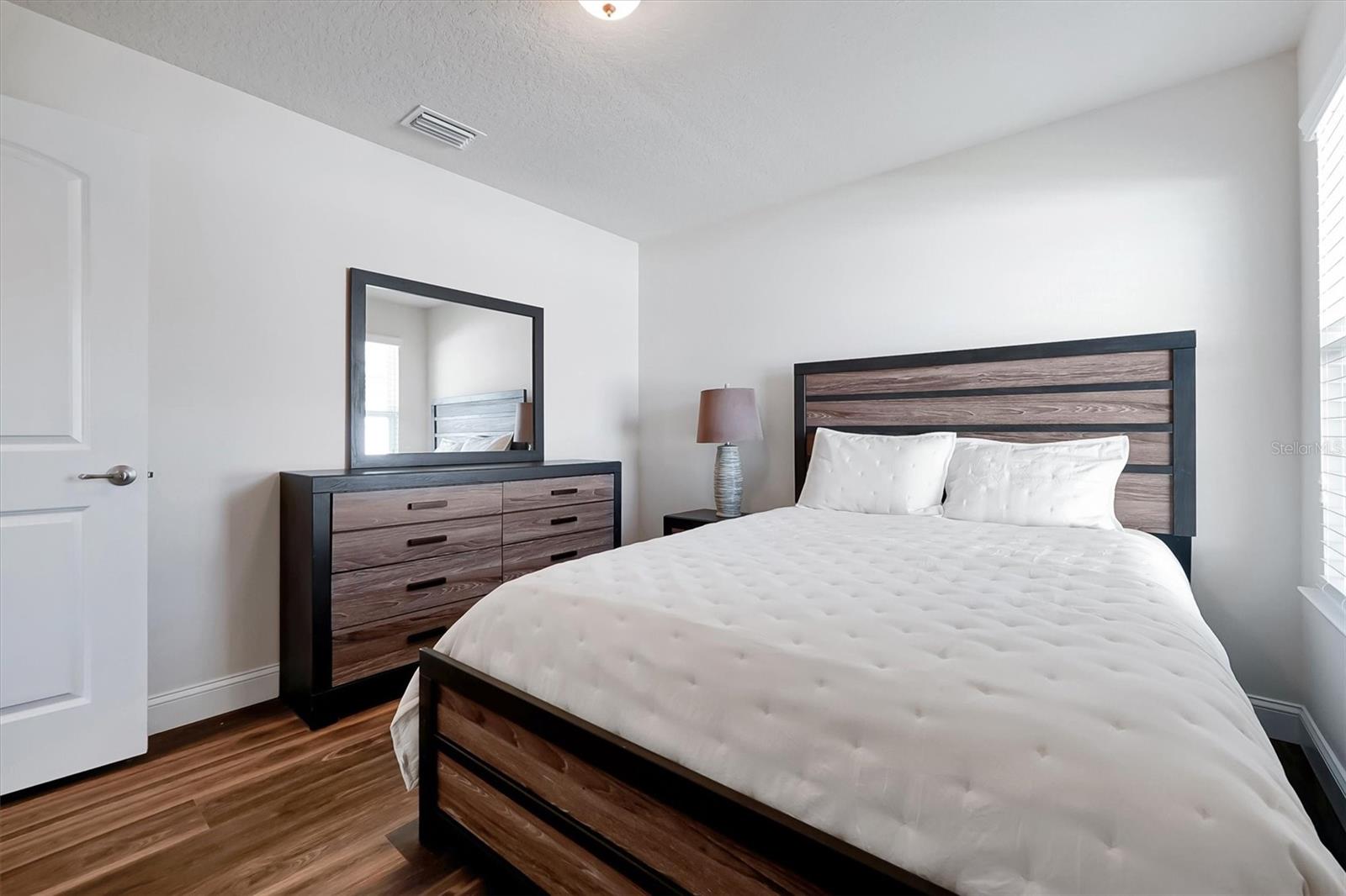 Image 25 of 54 For 603 Curly Fern Lane