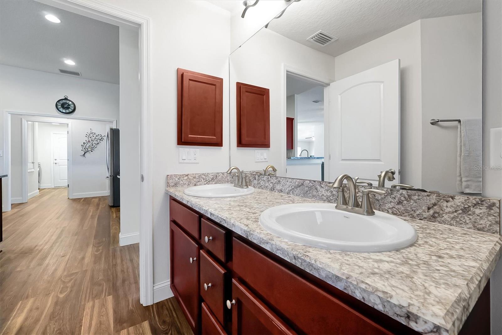 Image 27 of 54 For 603 Curly Fern Lane