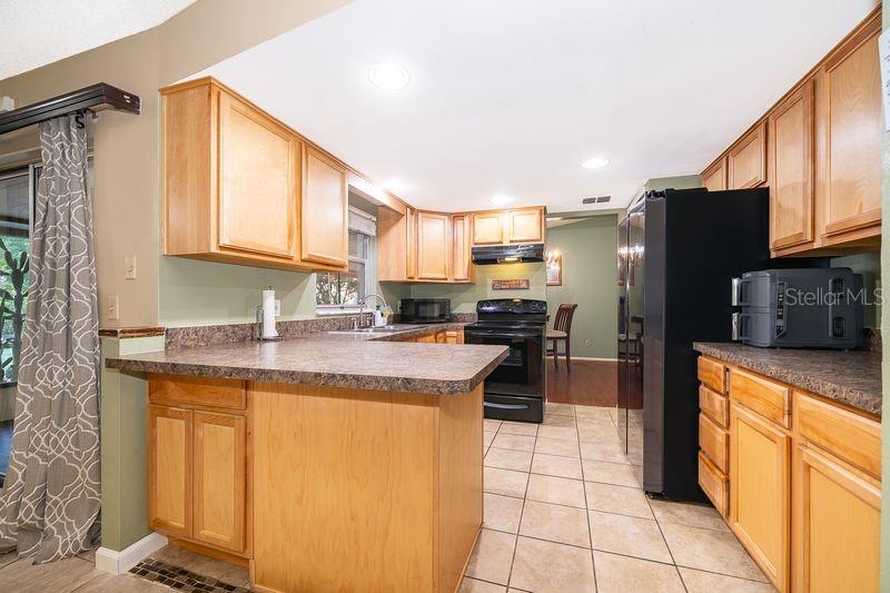 Image 11 of 28 For 612 Riverwoods Circle