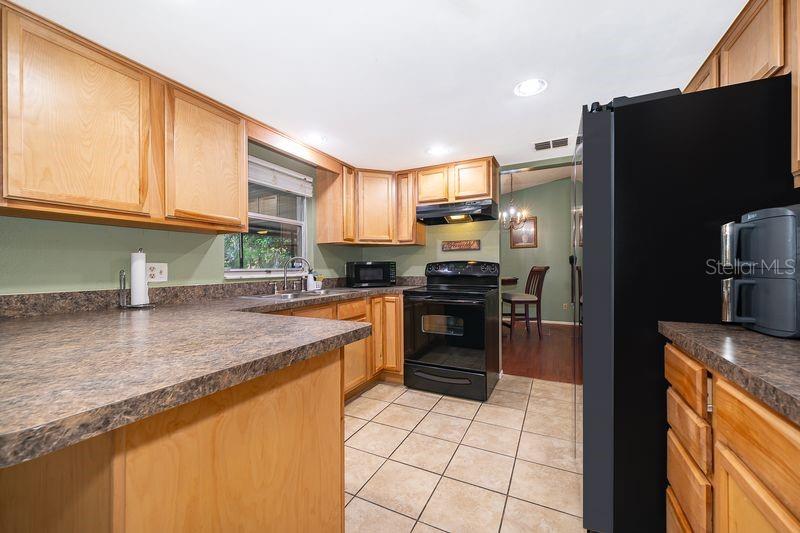 Image 12 of 28 For 612 Riverwoods Circle