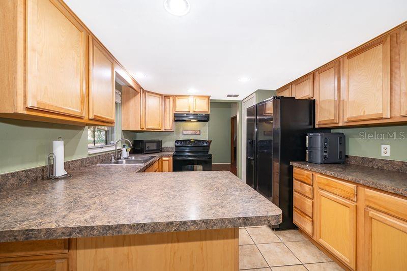 Image 13 of 28 For 612 Riverwoods Circle