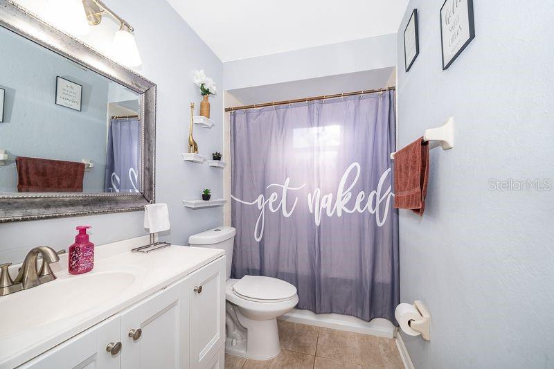 Image 25 of 28 For 612 Riverwoods Circle