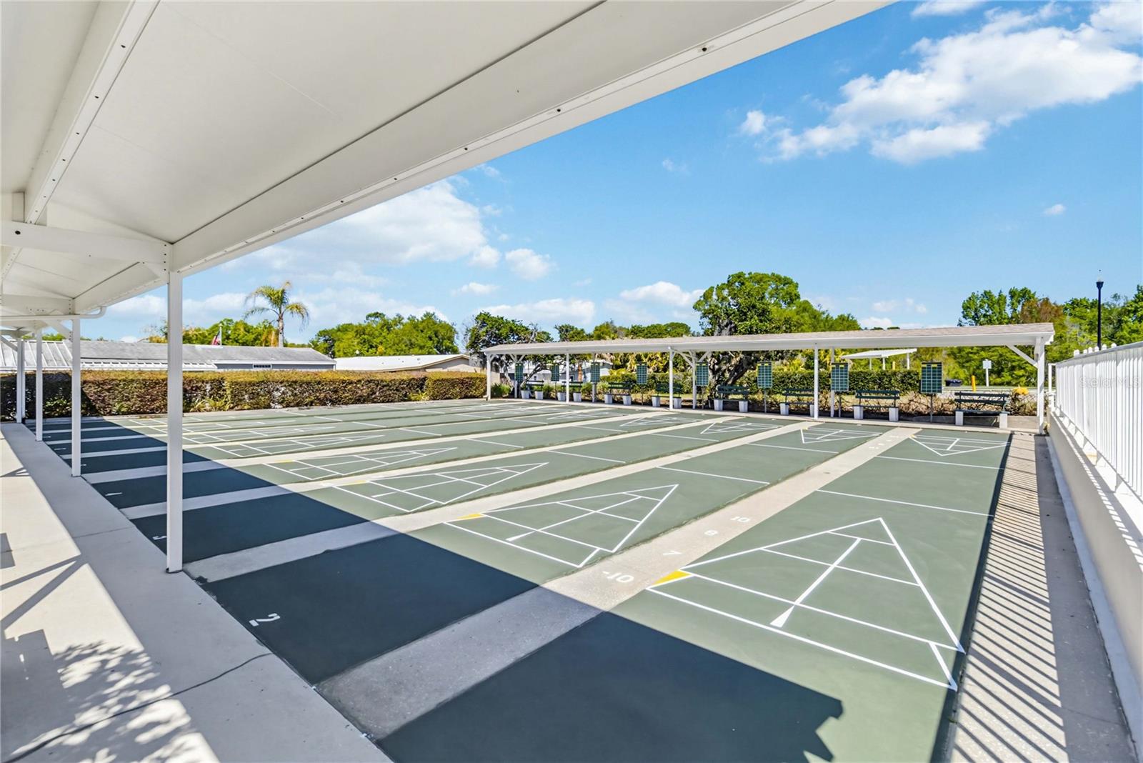 Image 32 of 38 For 844 Eagles Landing