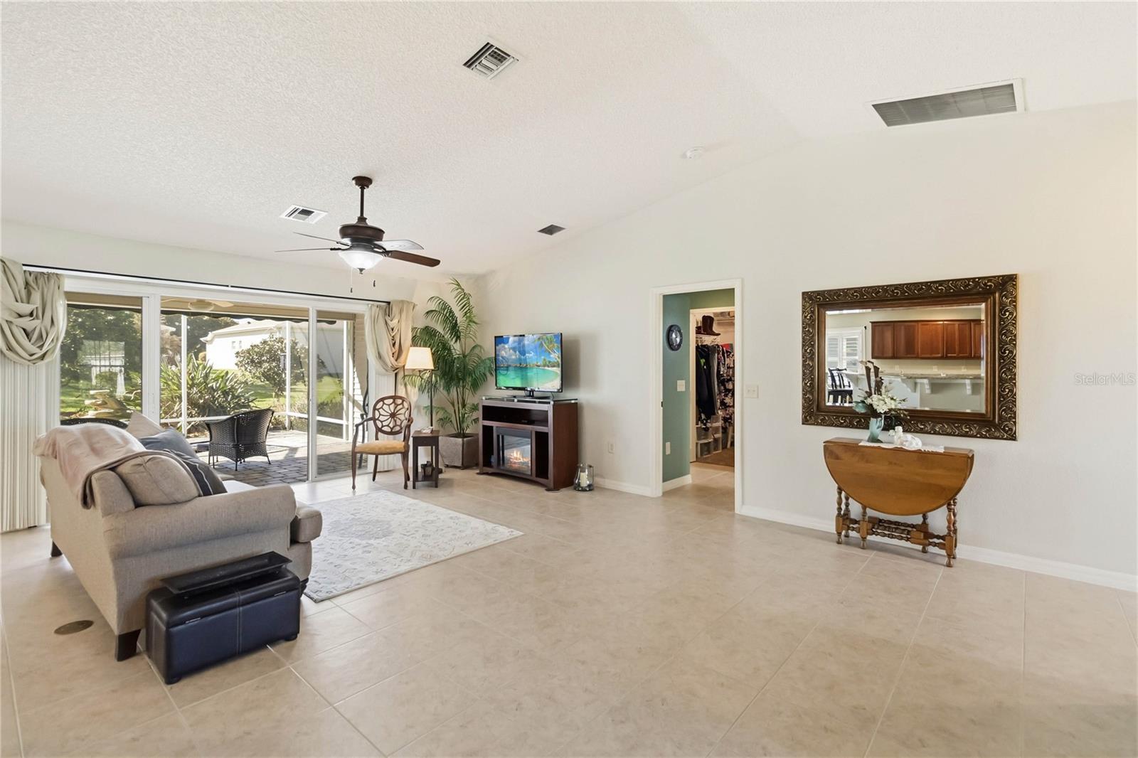 Image 4 of 38 For 844 Eagles Landing