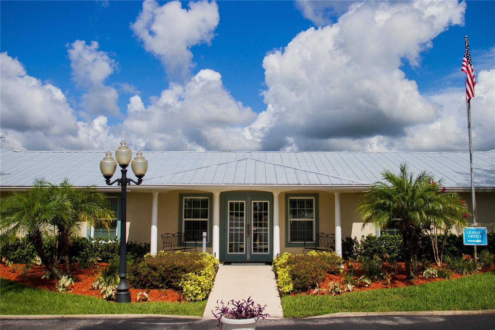 Image 21 of 28 For 9 Plantation Avenue