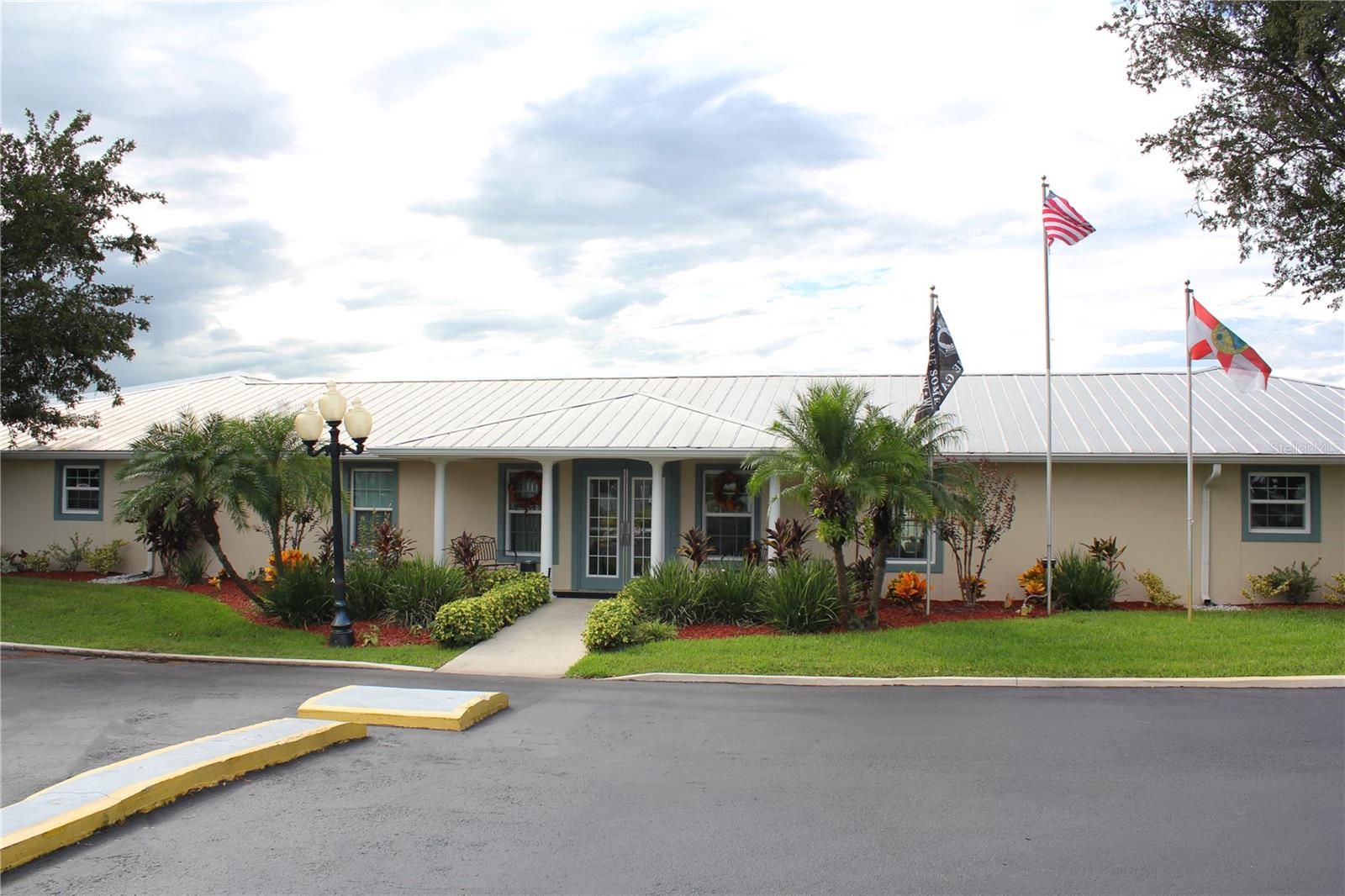 Image 22 of 28 For 9 Plantation Avenue