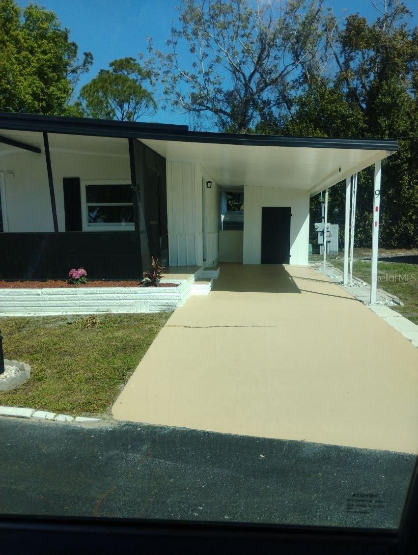 Image 4 of 28 For 9 Plantation Avenue