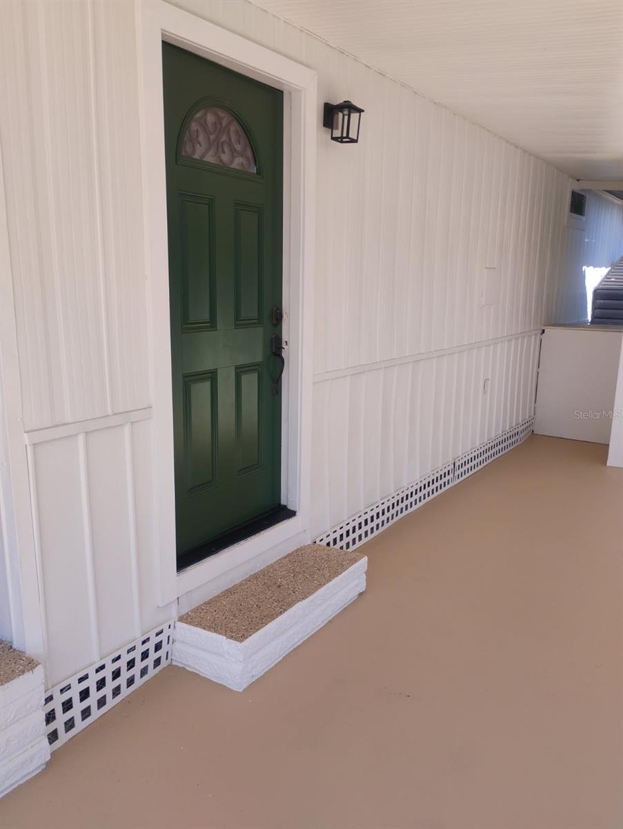 Image 9 of 28 For 9 Plantation Avenue