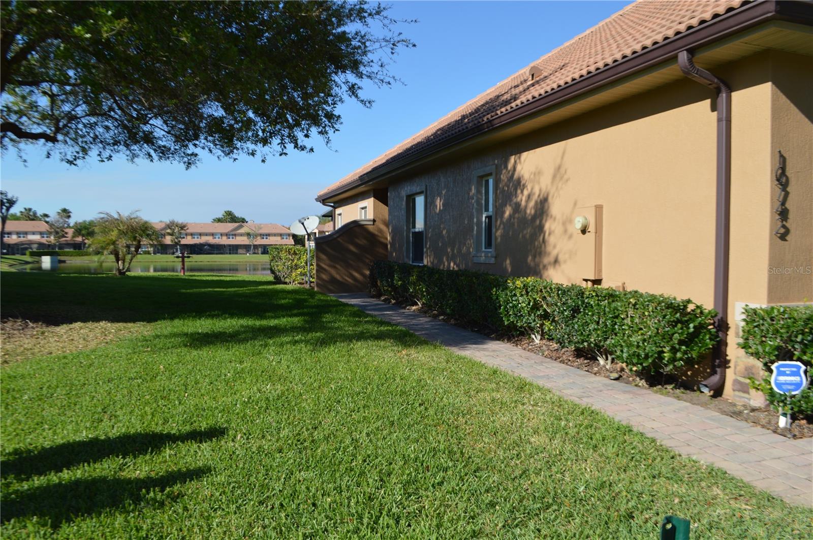 Image 3 of 20 For 10742 Belfry Circle