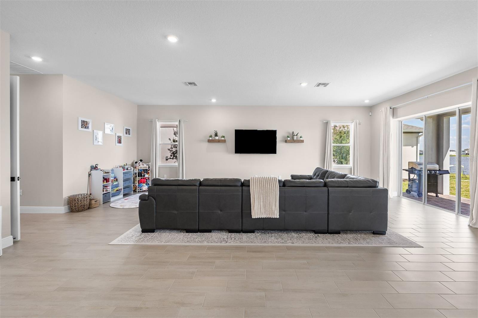 Image 13 of 78 For 13573 Mcmillan Drive