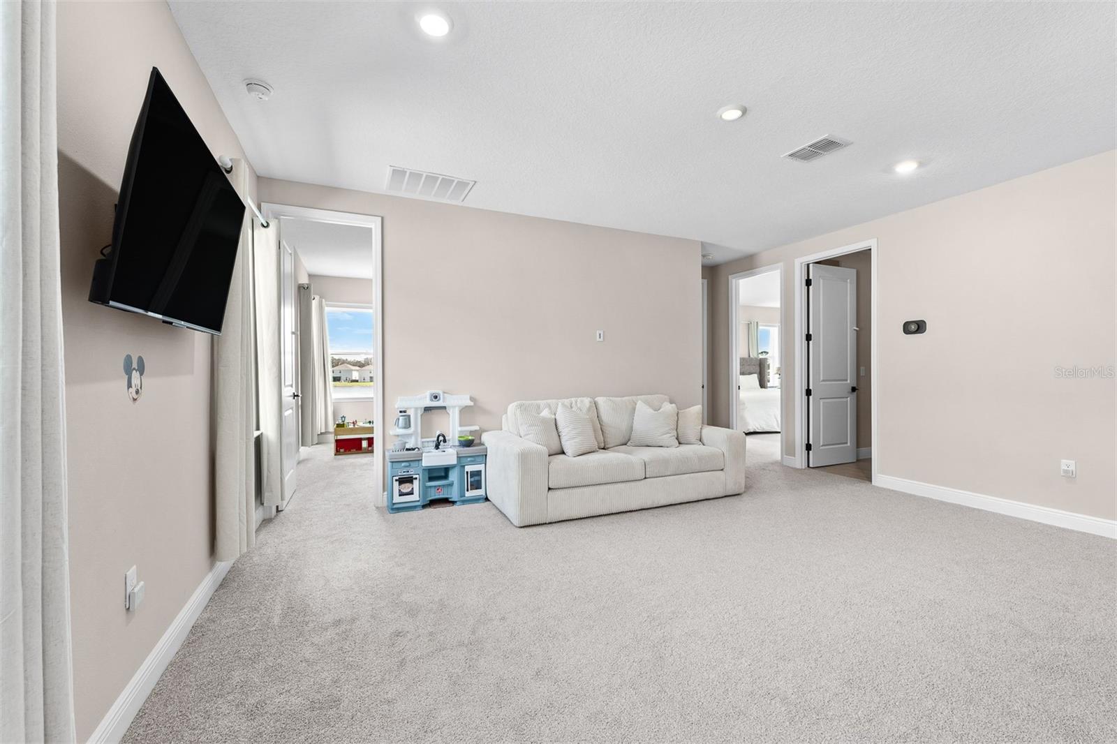 Image 32 of 78 For 13573 Mcmillan Drive