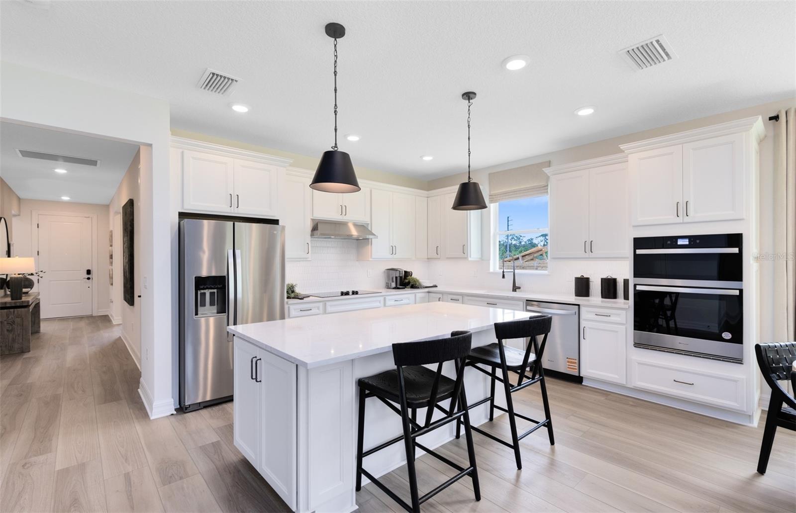 Image 4 of 27 For 6973 Dappled Oak Way