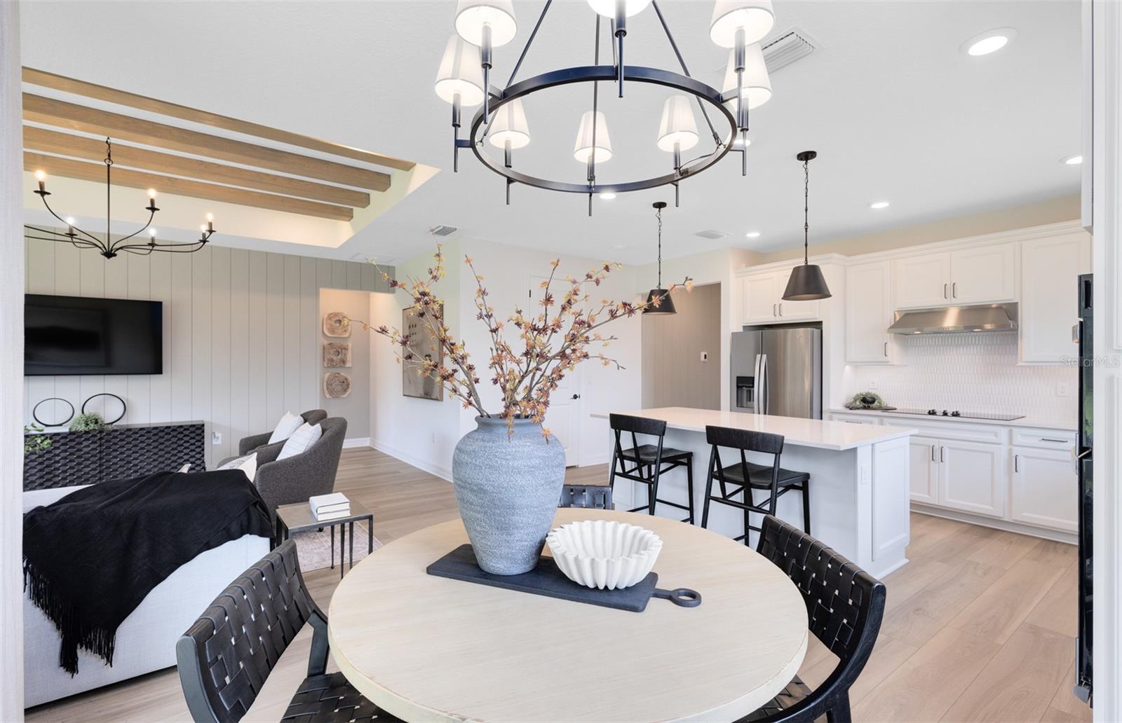 Image 8 of 27 For 6973 Dappled Oak Way