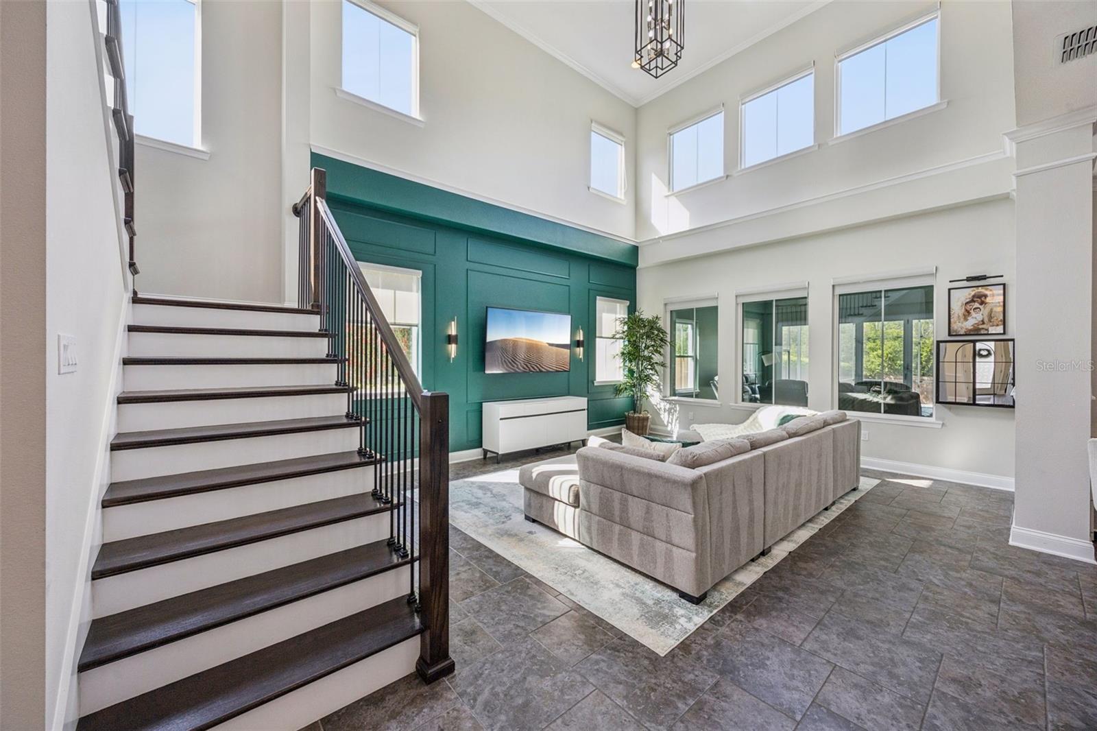 Image 26 of 100 For 14160 Eliot Avenue