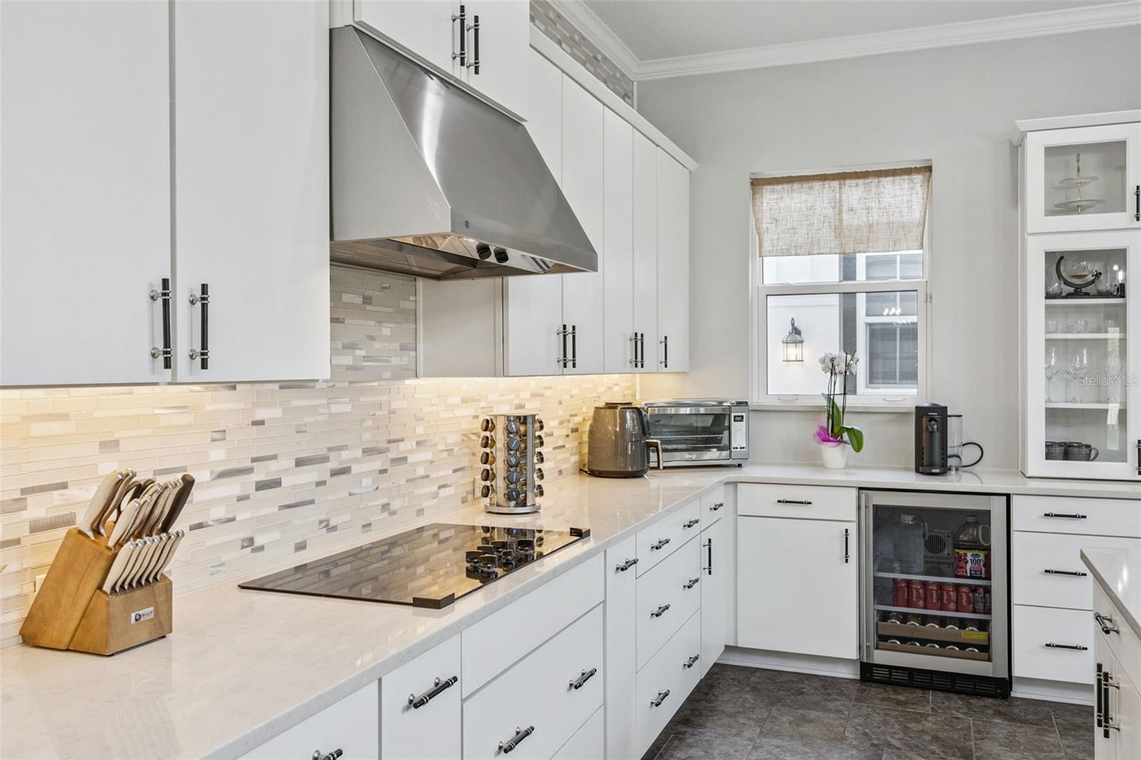 Image 38 of 100 For 14160 Eliot Avenue