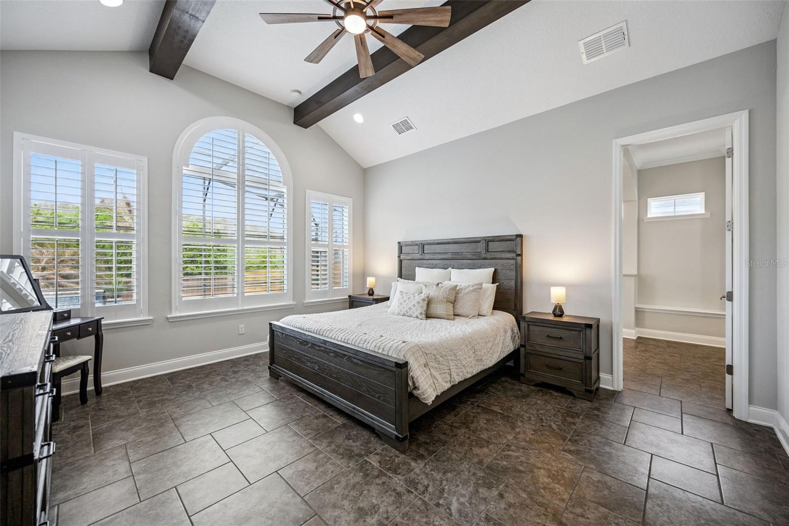 Image 45 of 100 For 14160 Eliot Avenue