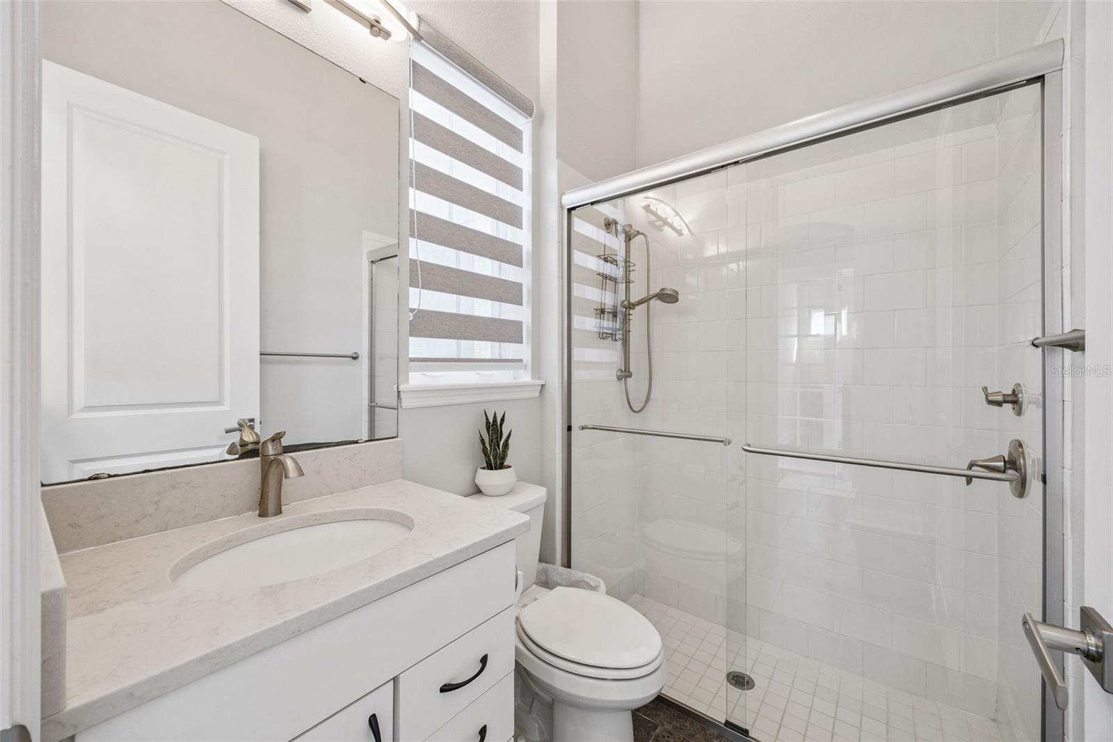 Image 56 of 100 For 14160 Eliot Avenue